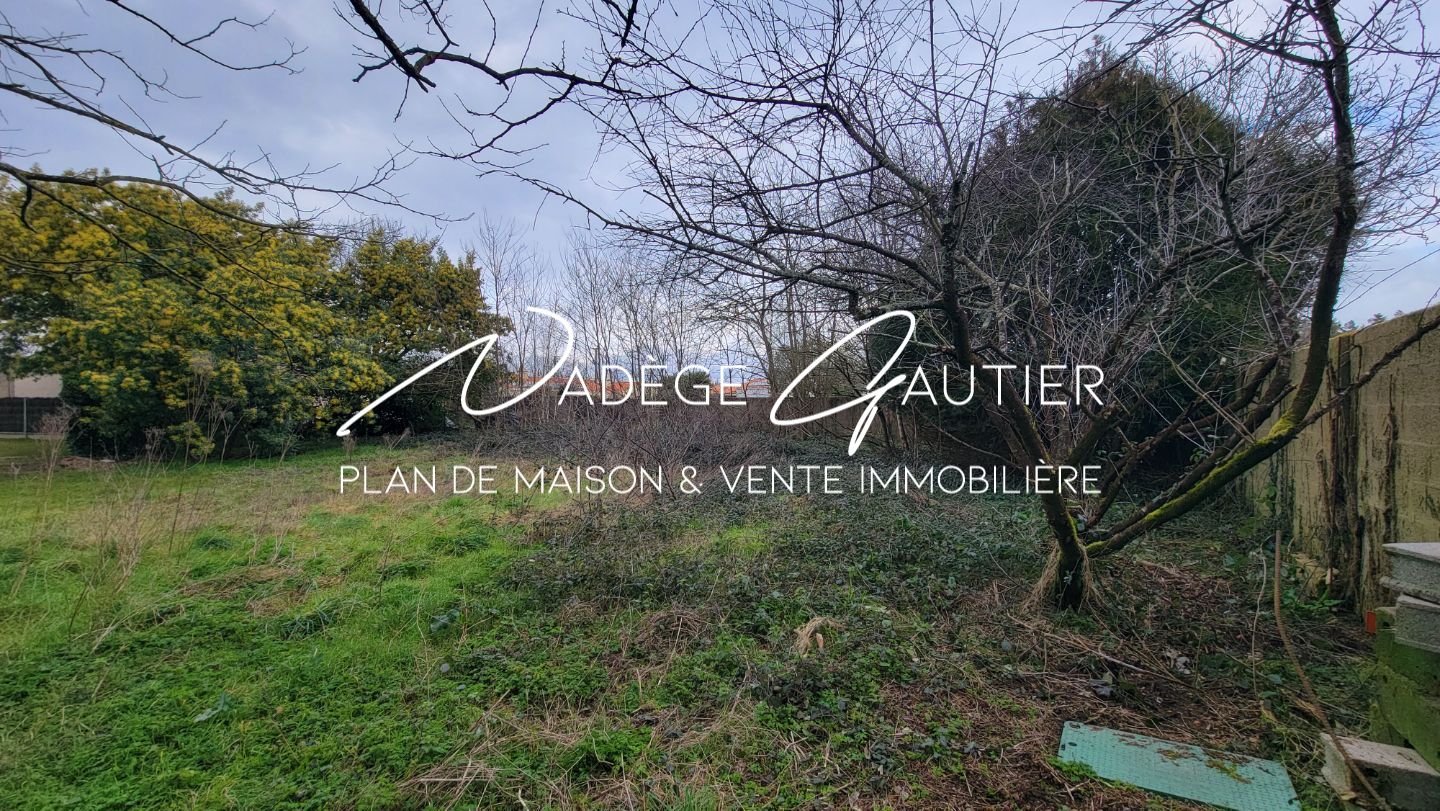 EXCLUSIVITÉ - Terrain constructible de 605 m² à Challans